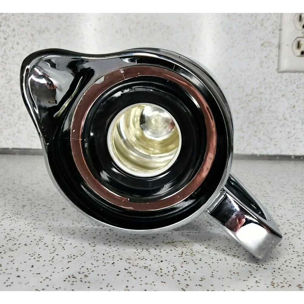 PAMPERED CHEF 42 Oz Chrome Finish Carafe Thermal Glass Liner Hot or Cold